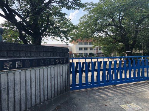 石根小学校の画像