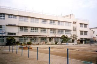 長瀬東小学校の画像