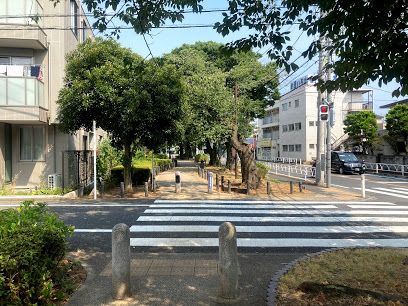 世田谷区立烏山川緑道の画像