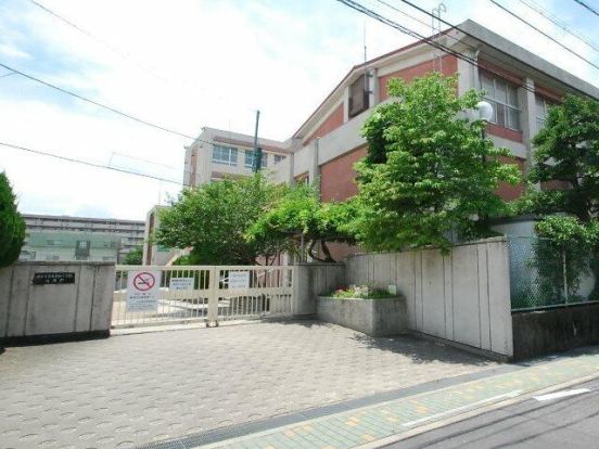 名古屋市立前山小学校の画像