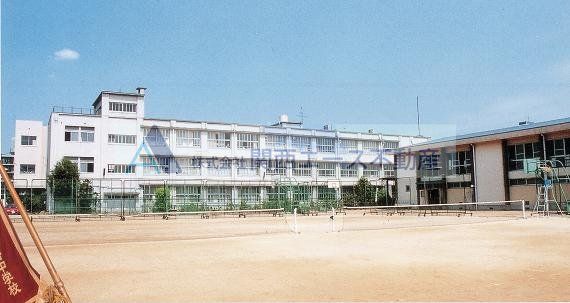 大阪市立新生野中学校の画像