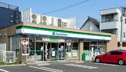 ファミリーマート 名古屋西高校前店の画像