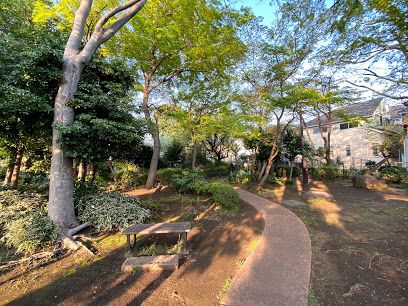 世田谷区立岡本いこいのもり緑地の画像