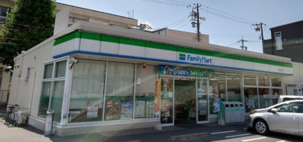 ファミリーマート 大宝店の画像