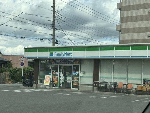 ファミリーマート さいたま西堀三丁目店の画像