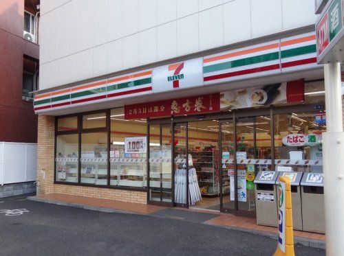 セブンイレブン 田園調布郵便局前店の画像