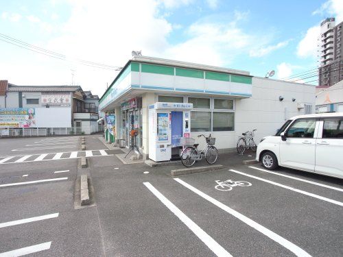 ファミリーマート 東海八幡新田店の画像