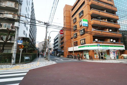 ファミリーマート 与力町店の画像