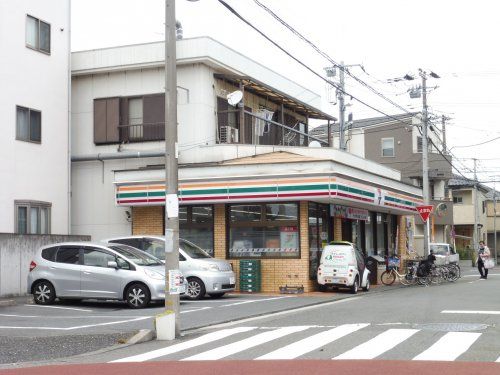 セブンイレブン 川崎四谷上町店の画像