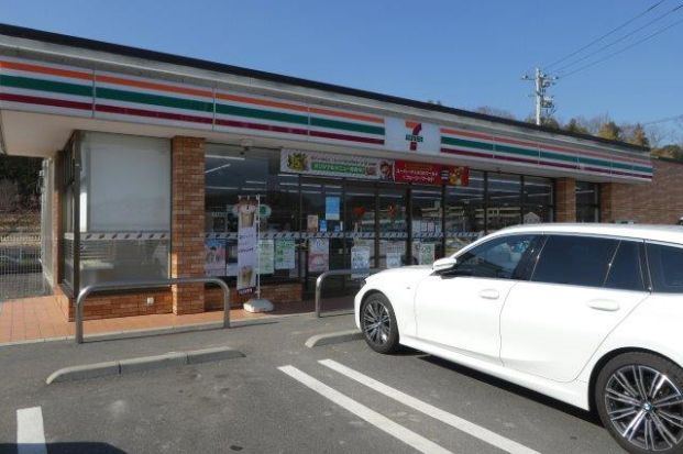 セブンイレブン 総社小寺店の画像