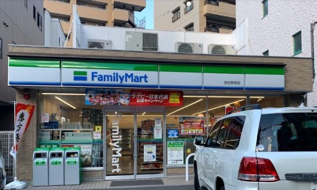 ファミリーマート 那古野南店の画像