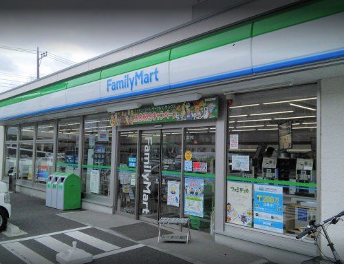 ファミリーマート 大田久が原五丁目店の画像