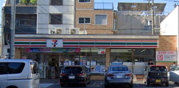 セブンイレブン 名古屋四番2丁目店の画像