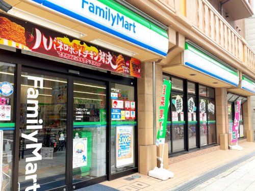 ファミリーマート 小浦桜川一丁目店の画像