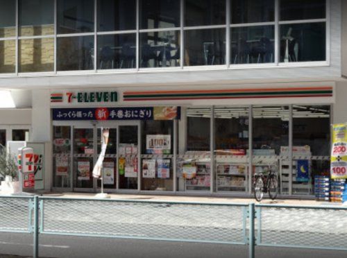 セブンイレブン 大田区蒲田あやめ橋店の画像