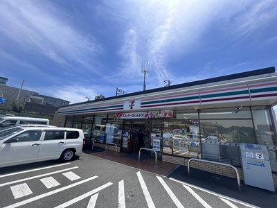 セブンイレブン 横浜新桜ケ丘2丁目店の画像