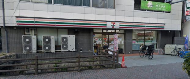 セブンイレブン 茨木宮元町店の画像