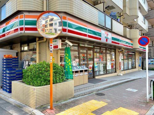 セブンイレブン 江東海辺店の画像