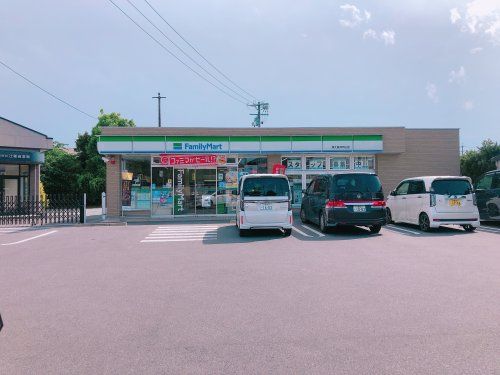 ファミリーマート 津久居井戸山店の画像