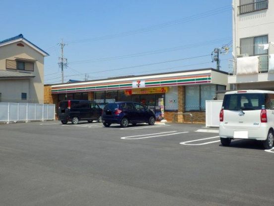 セブンイレブン 四日市北浜町店の画像