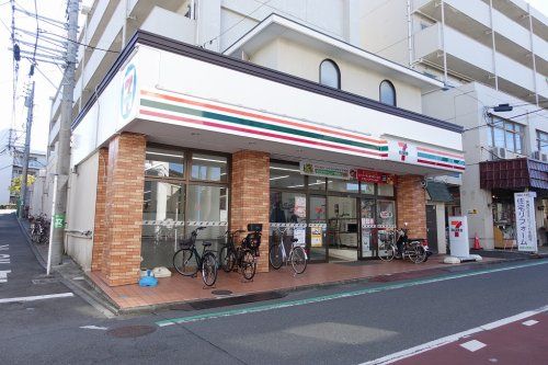 セブンイレブン 茅ヶ崎南湖3丁目店の画像