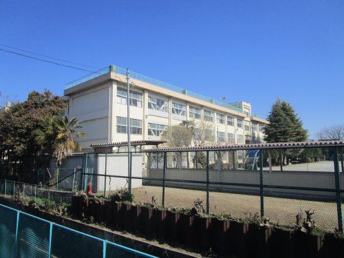 さいたま市立西浦和小学校の画像