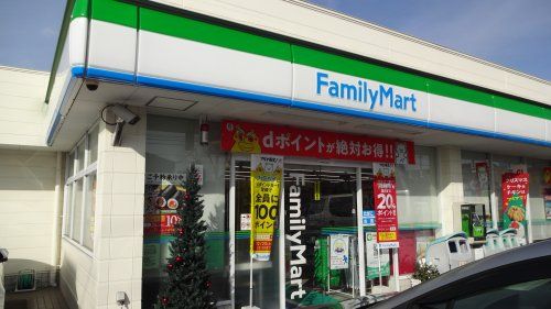 ファミリーマート 岡崎橋目店の画像