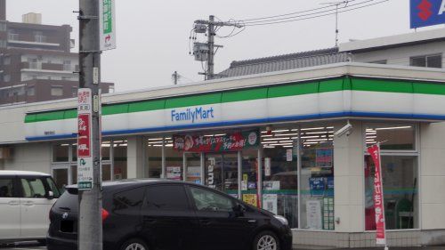 ファミリーマート 岡崎牧御堂店の画像