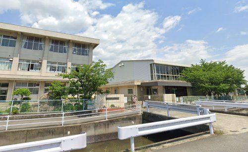 岡山市立御休小学校の画像