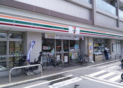 セブンイレブン 大田区東六郷2丁目店の画像