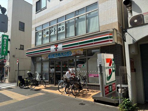 セブンイレブン 桜上水駅北店の画像