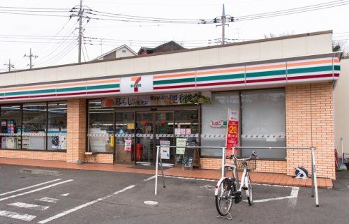 セブンイレブン 本町田店の画像