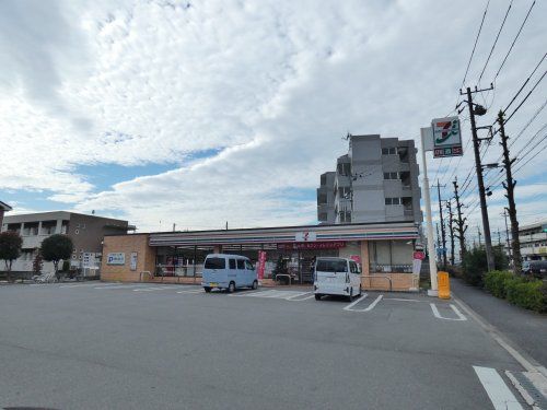 セブンイレブン福生熊川店の画像