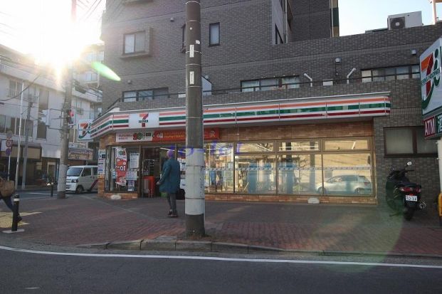 セブンイレブン川崎梶ヶ谷駅入口店の画像