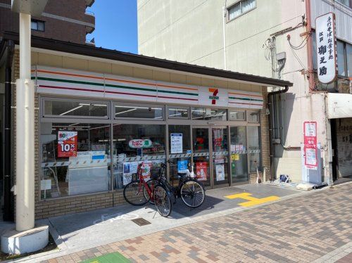 セブンイレブン 堀川丸太町店の画像