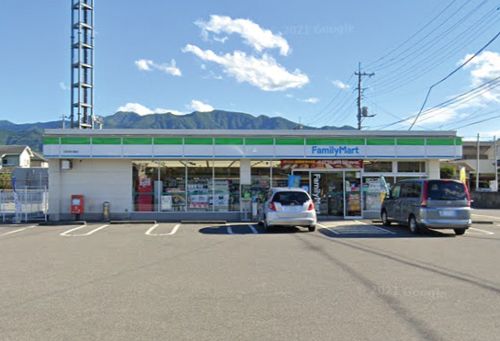 ファミリーマート 田富東花輪店の画像