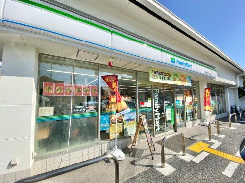 ファミリーマート 樫原江ノ本町店の画像