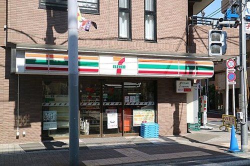 セブンイレブン世田谷太子堂2丁目店の画像