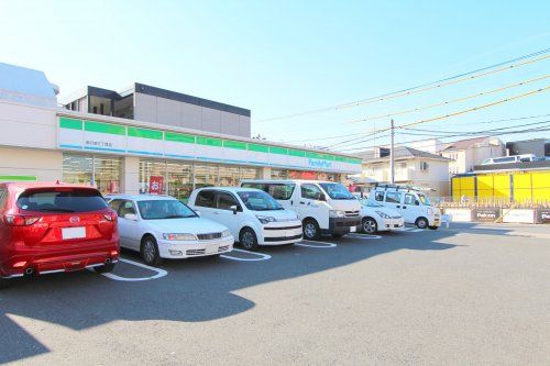 ファミリーマート 南行徳三丁目店の画像