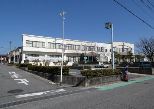 半田市立亀崎図書館の画像