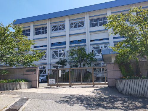 川西市立東谷中学校の画像