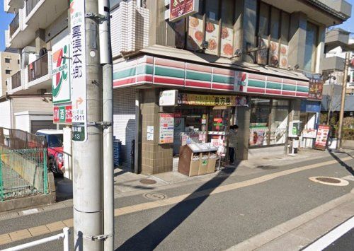 セブンイレブン 幕張本郷駅前店の画像