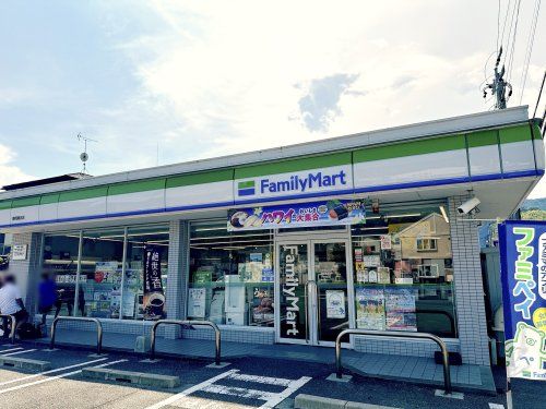 ファミリーマート 静岡瀬名店の画像