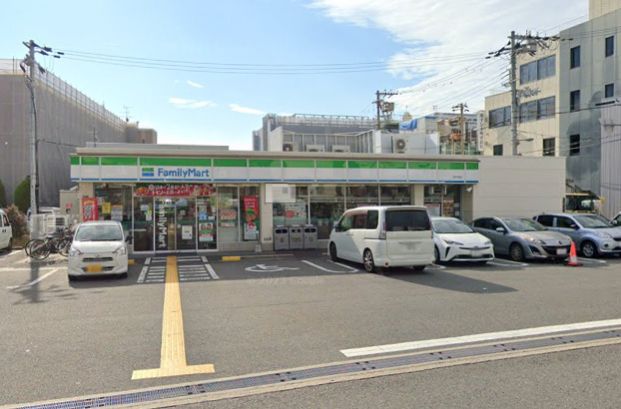 ファミリーマート 放出東店の画像