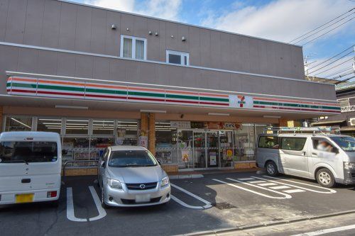 セブンイレブン 杉並馬橋通り店の画像