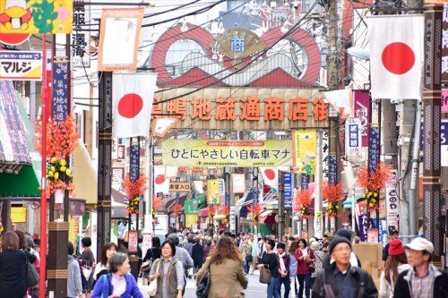 巣鴨地蔵通り商店街の画像