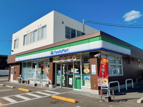 ファミリーマート 川内原田町店の画像