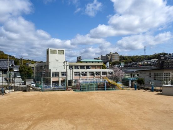 神戸市立名谷小学校の画像