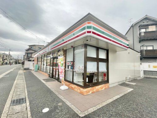 セブンイレブン 京都牛ケ瀬店の画像