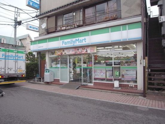 ファミリーマート内田西久保店の画像